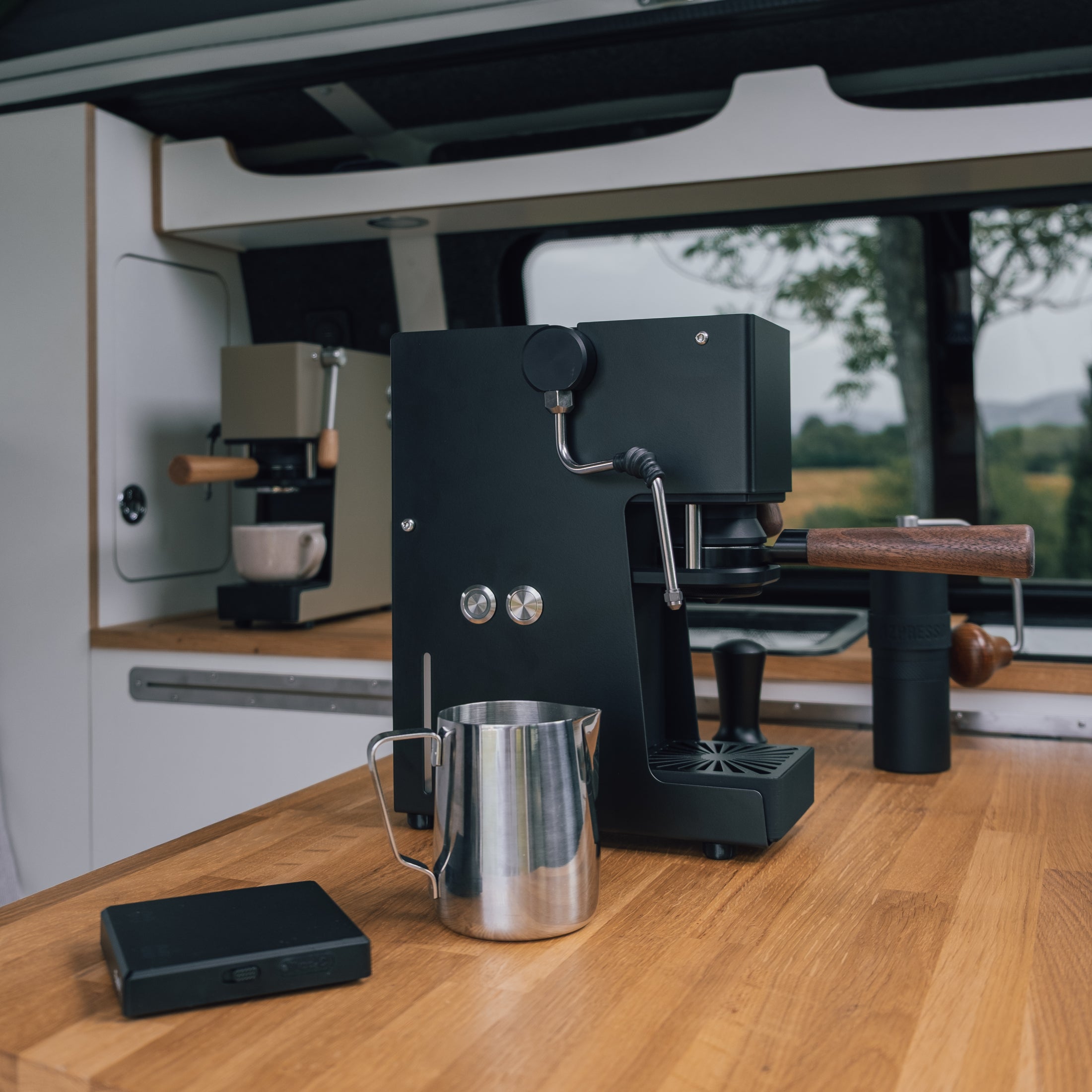 (Nachtschwarz)